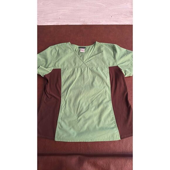 Cherokee Uniform Top Size XL Green and Brown Short Sleeve - Picture 2 of 4
